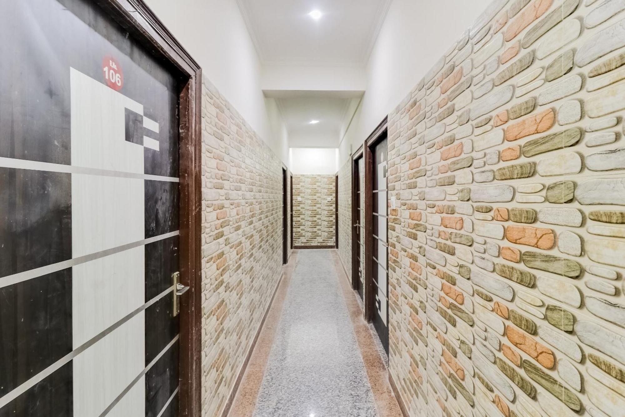 Super Hotel O Rs Inn Gorakhpur Exterior photo